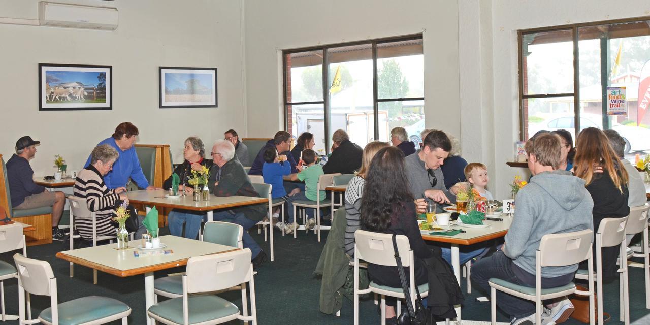 The Wickepin Hotel And Harvest Cafe Йорк Екстериор снимка